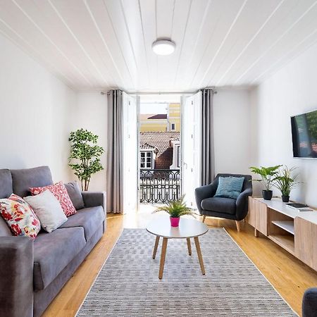 Amazing 1Bdr Apartment In Chiado By Lovelystay Лісабон Екстер'єр фото